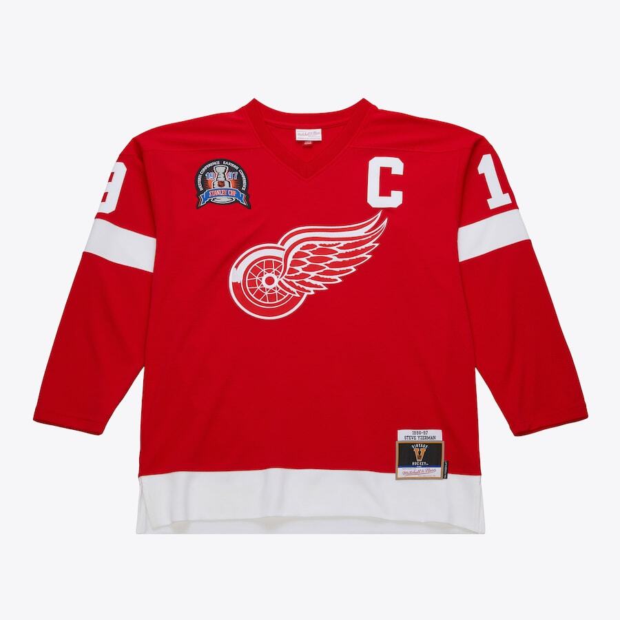 Mitchell & Ness Men's Steve Yzerman Red Detroit Red Wings 1996/97 Power Play Player Jersey - Red