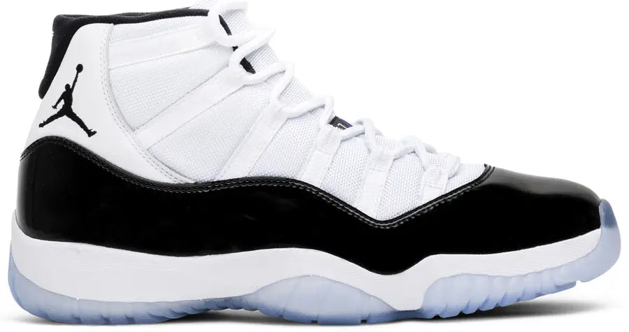 Jordan 11 Concord size 11 (Used 9/10)