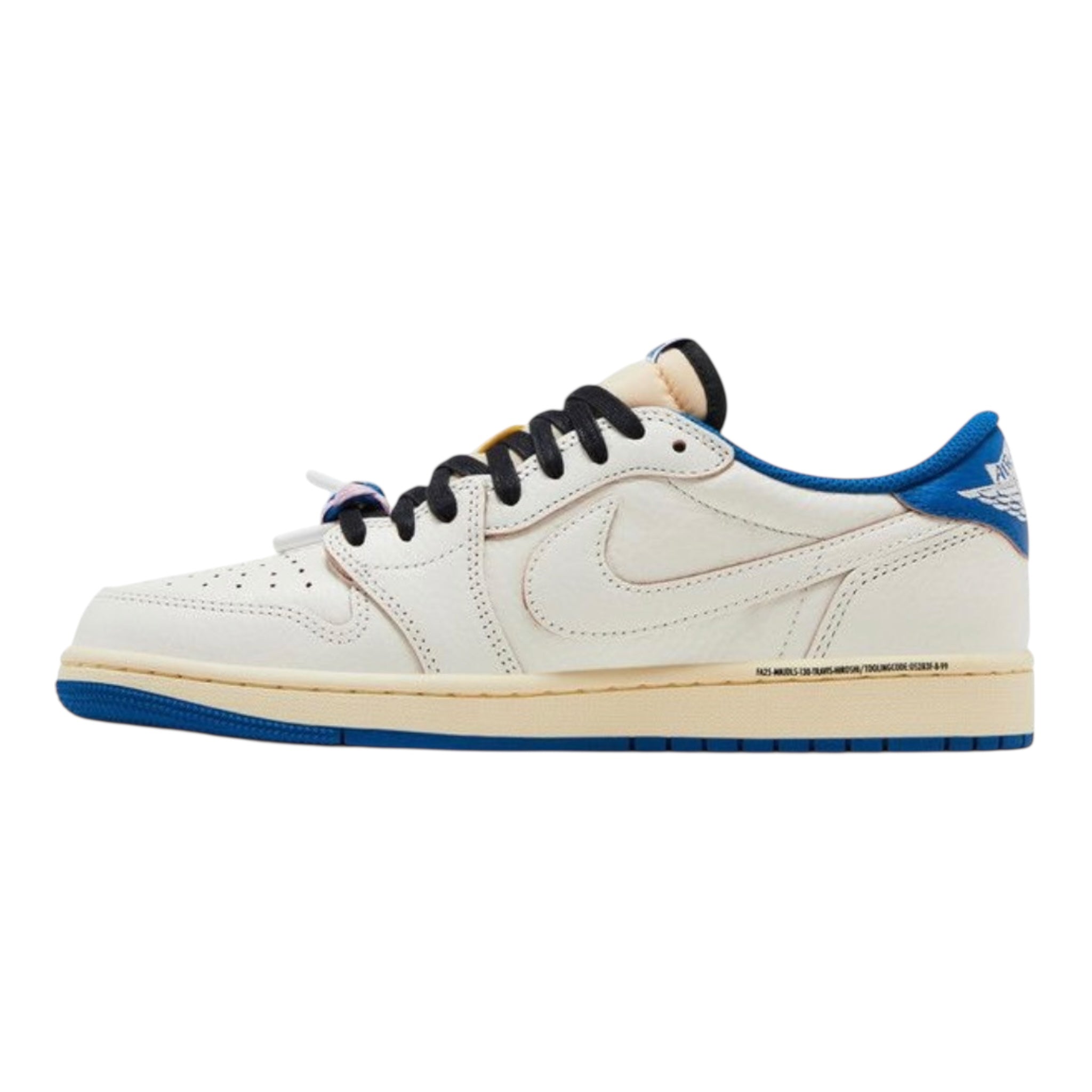 Jordan 1 Retro Low OG SP
Fragment × Travis Scott Sail Military Blue
