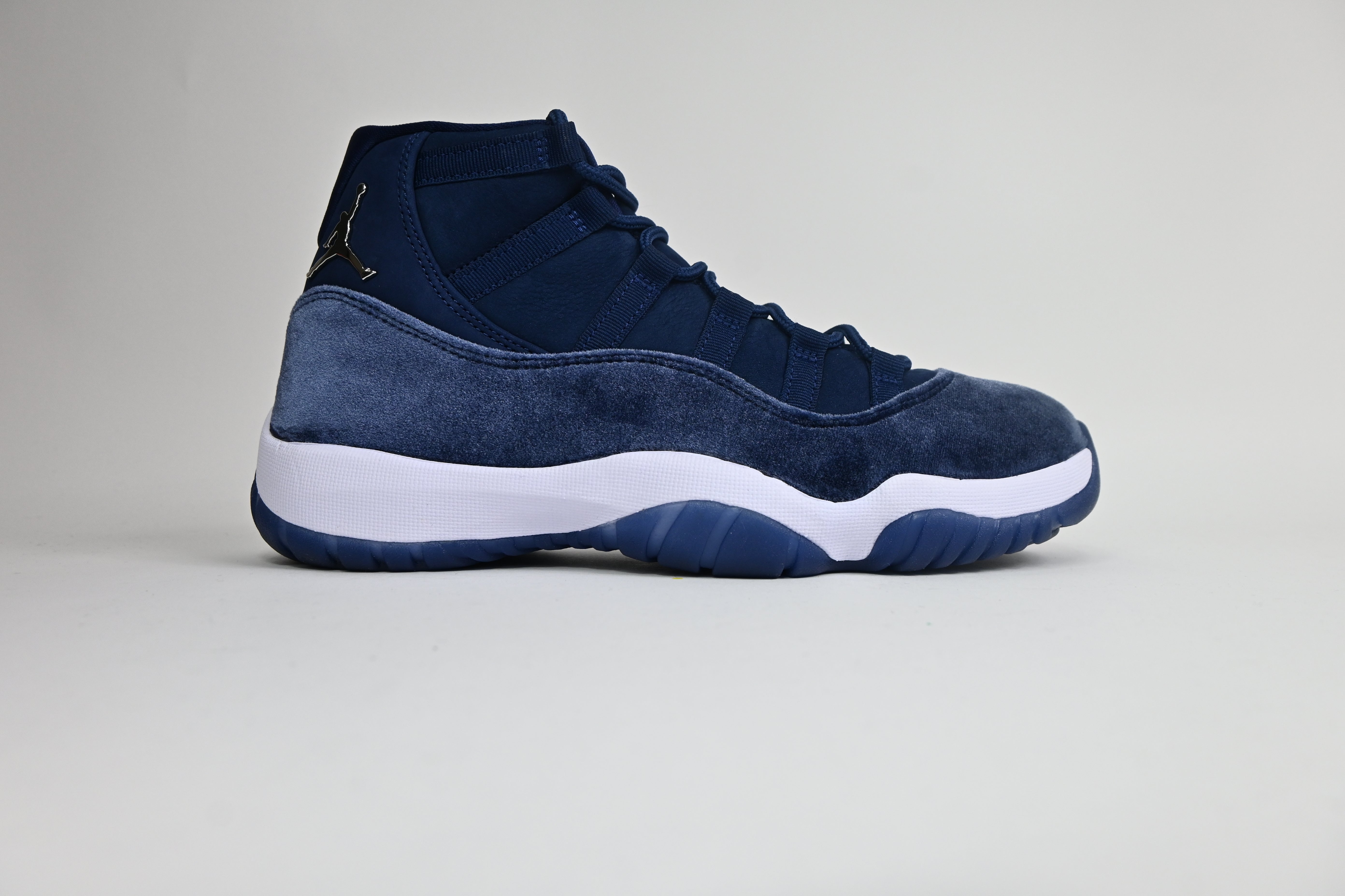 Jordan 11 Retro Midnight Navy (W) - AR0715-441